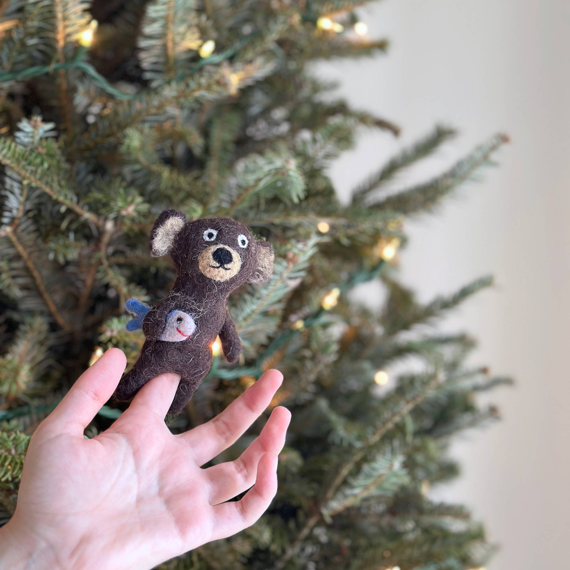 Finger Puppet: Grizzly Bear Holding Fish