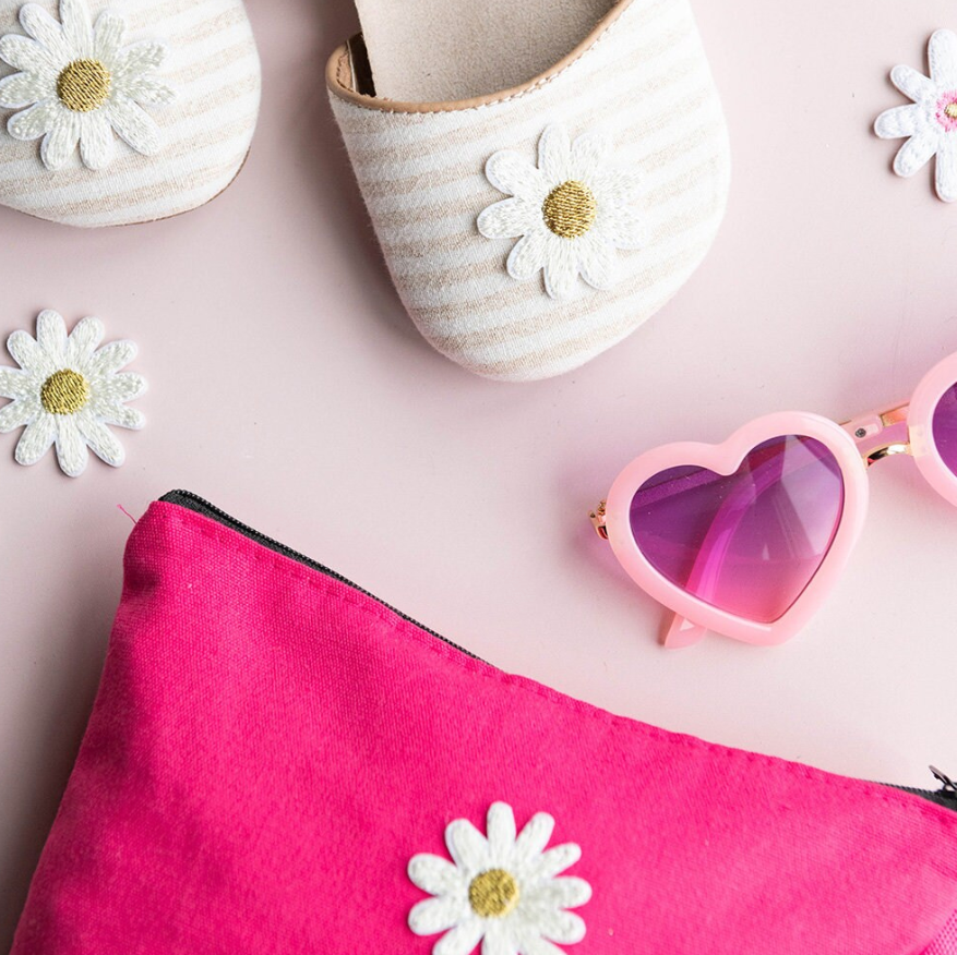 Peace & Love Daisy Patch