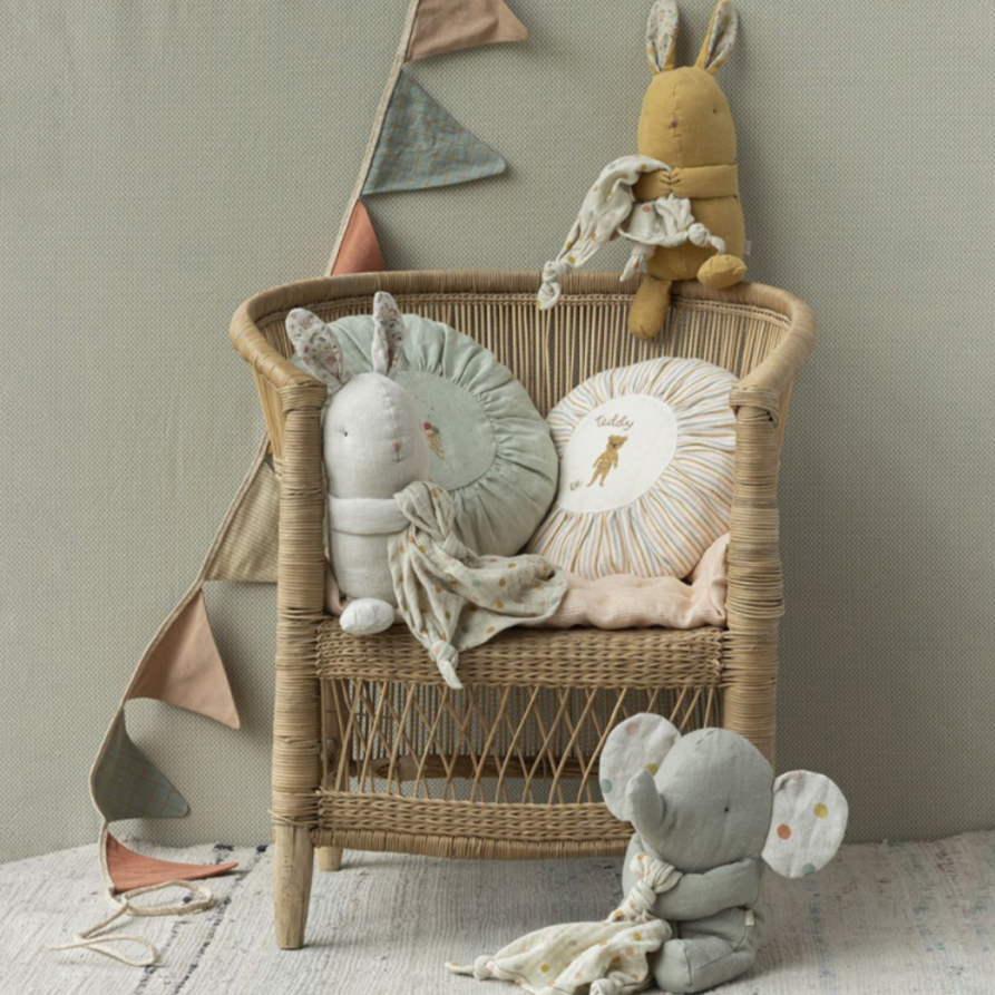 Bunny Lullaby Friends with Lovie -floral ears