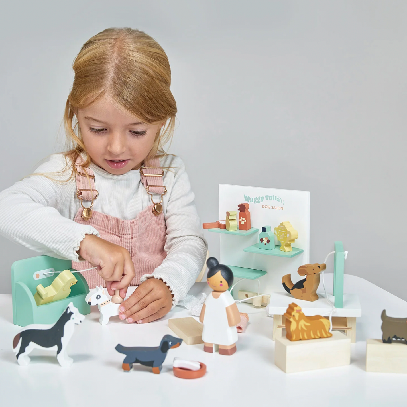 Waggy Tails Dog Salon