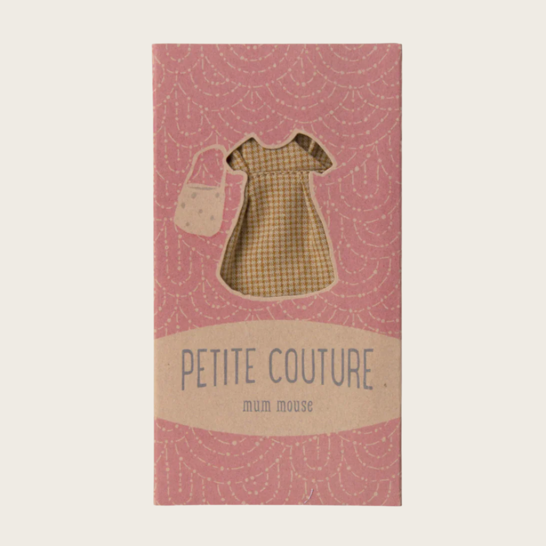 Dress and bag for Mum mouse