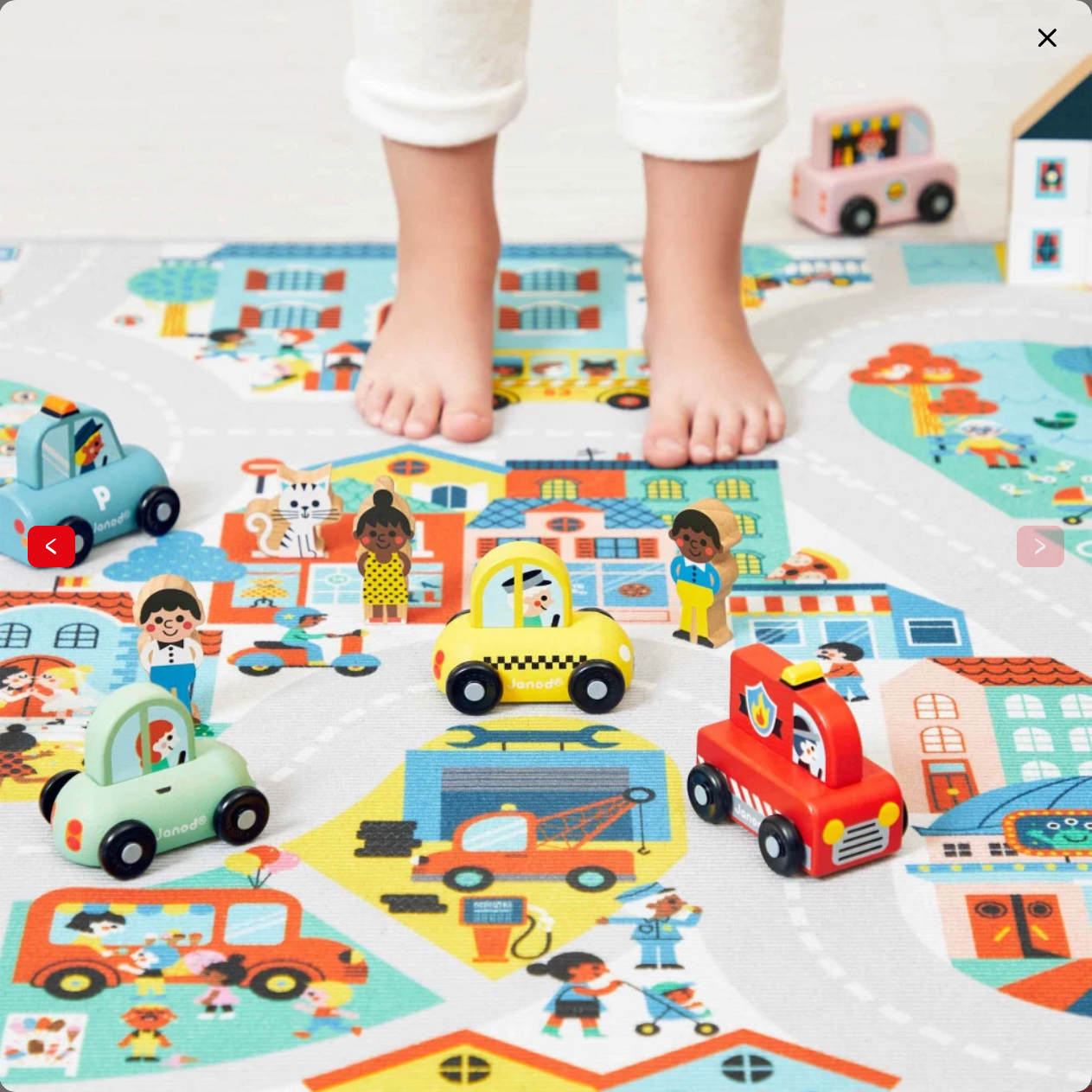 CROSS ROADS - Firetruck