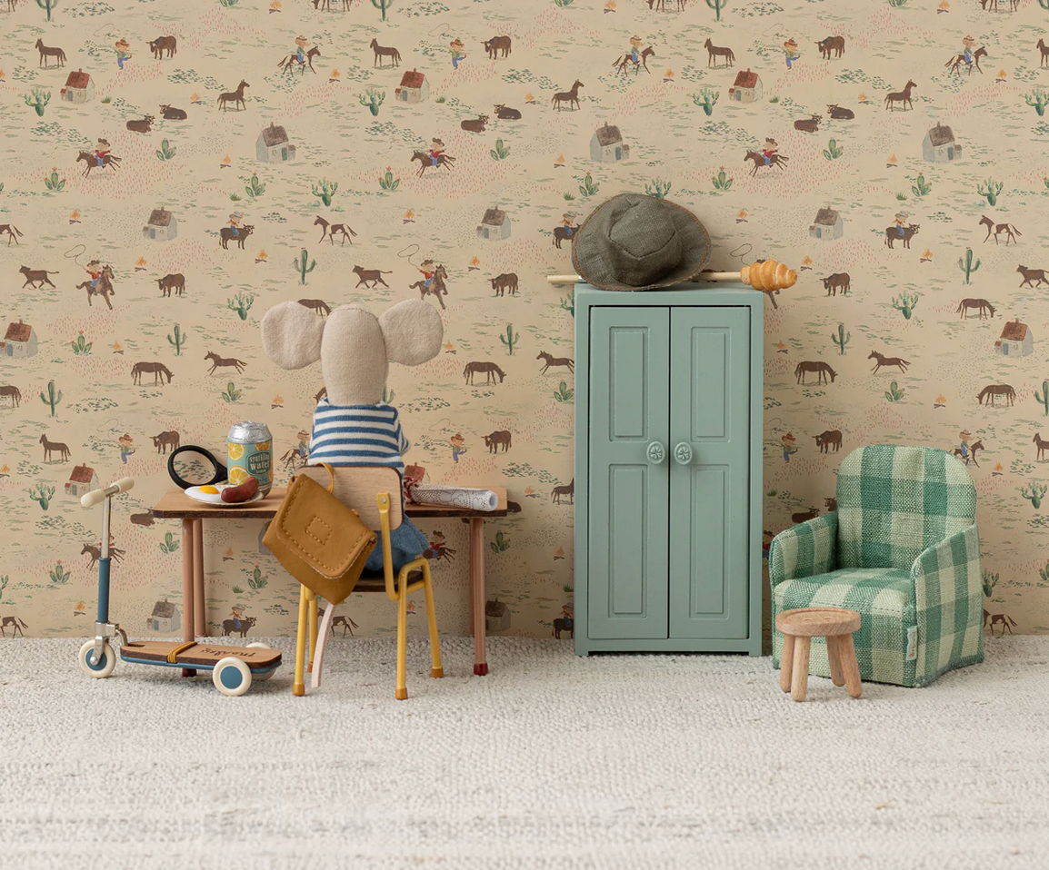 Chair for Mouse - Yellow