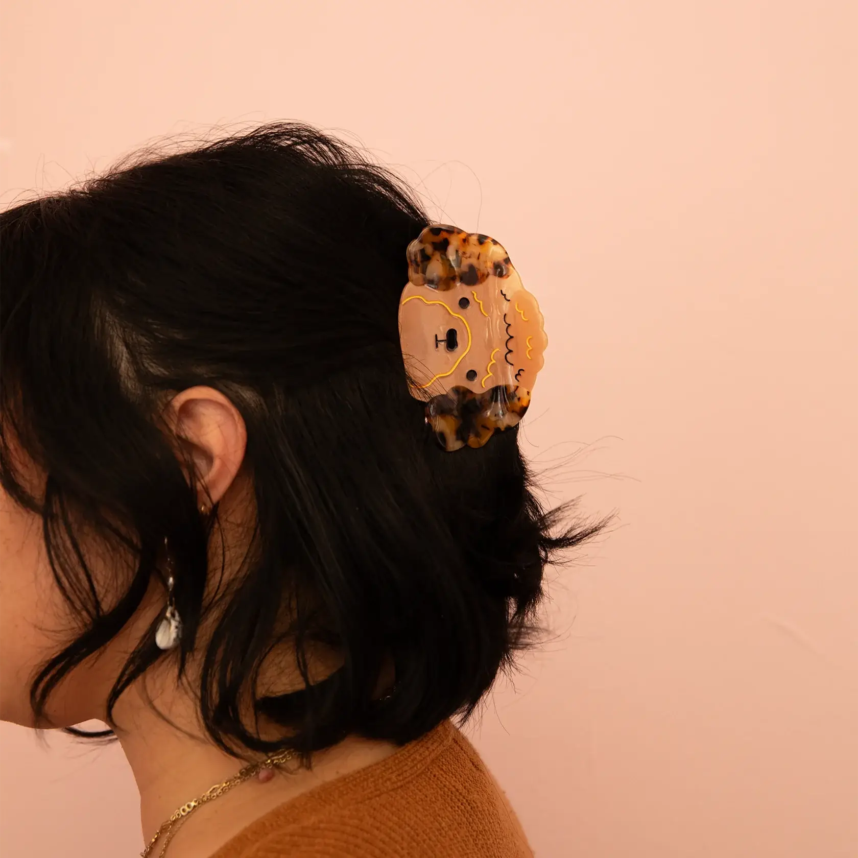 Carmy the Dog Hair Claw