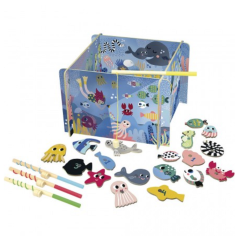 Magnetic Fishing Box by Michelle Carlslund 3yrs+