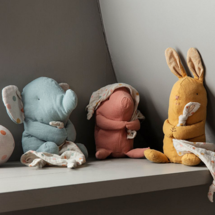 Pig Lullaby Friends with Lovie