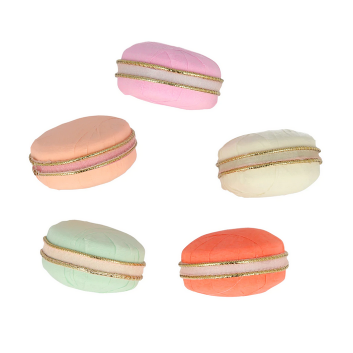 Ladurée Paris Macaron Surprise Balls (5pk)
