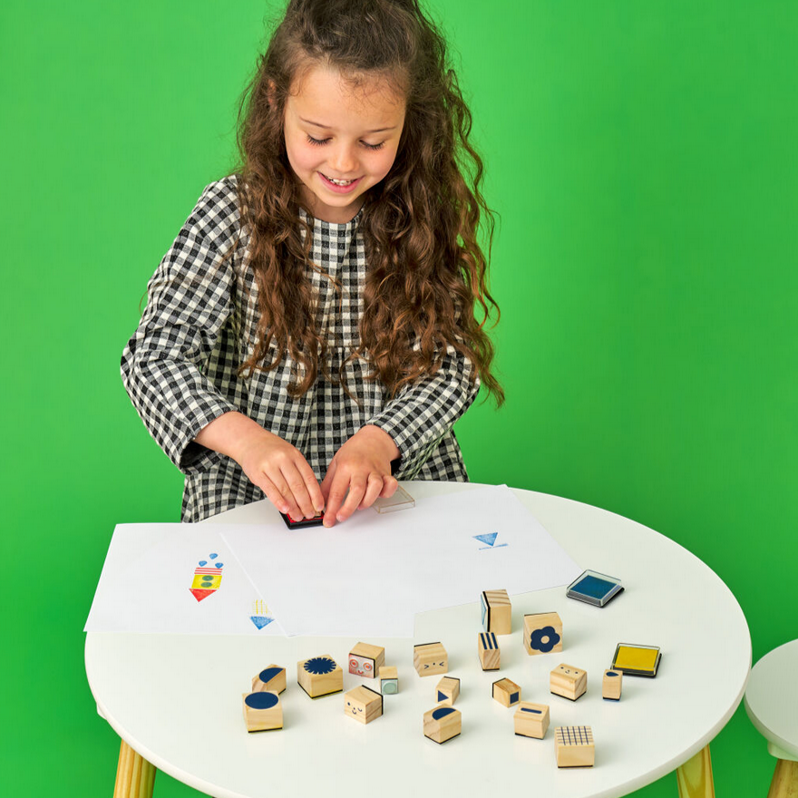 Make, Create & Play Stamp It!