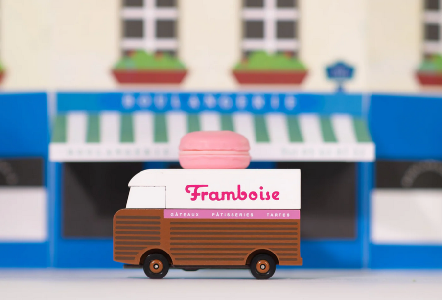 Framboise Macaron Van