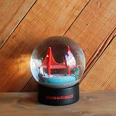 glass fog globe with golden gate brige inside