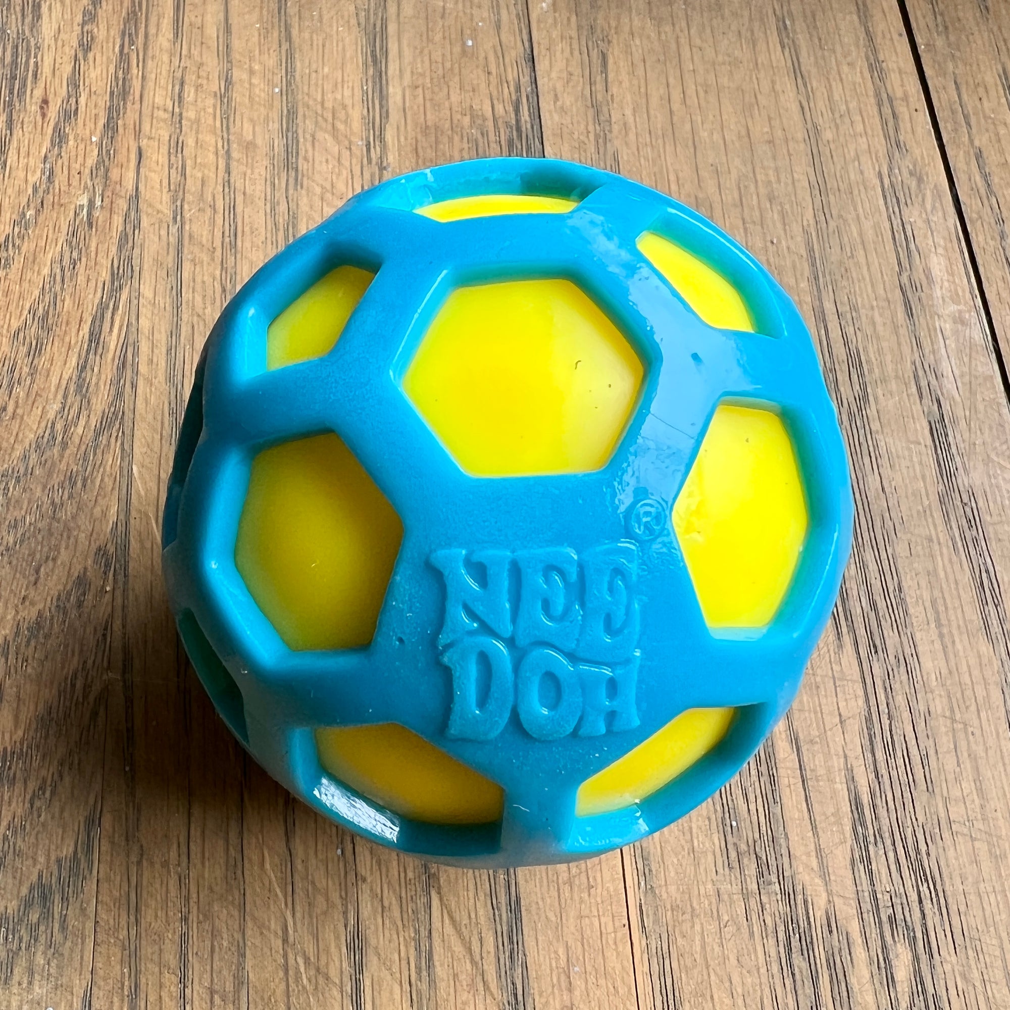 NeeDoh Atomic