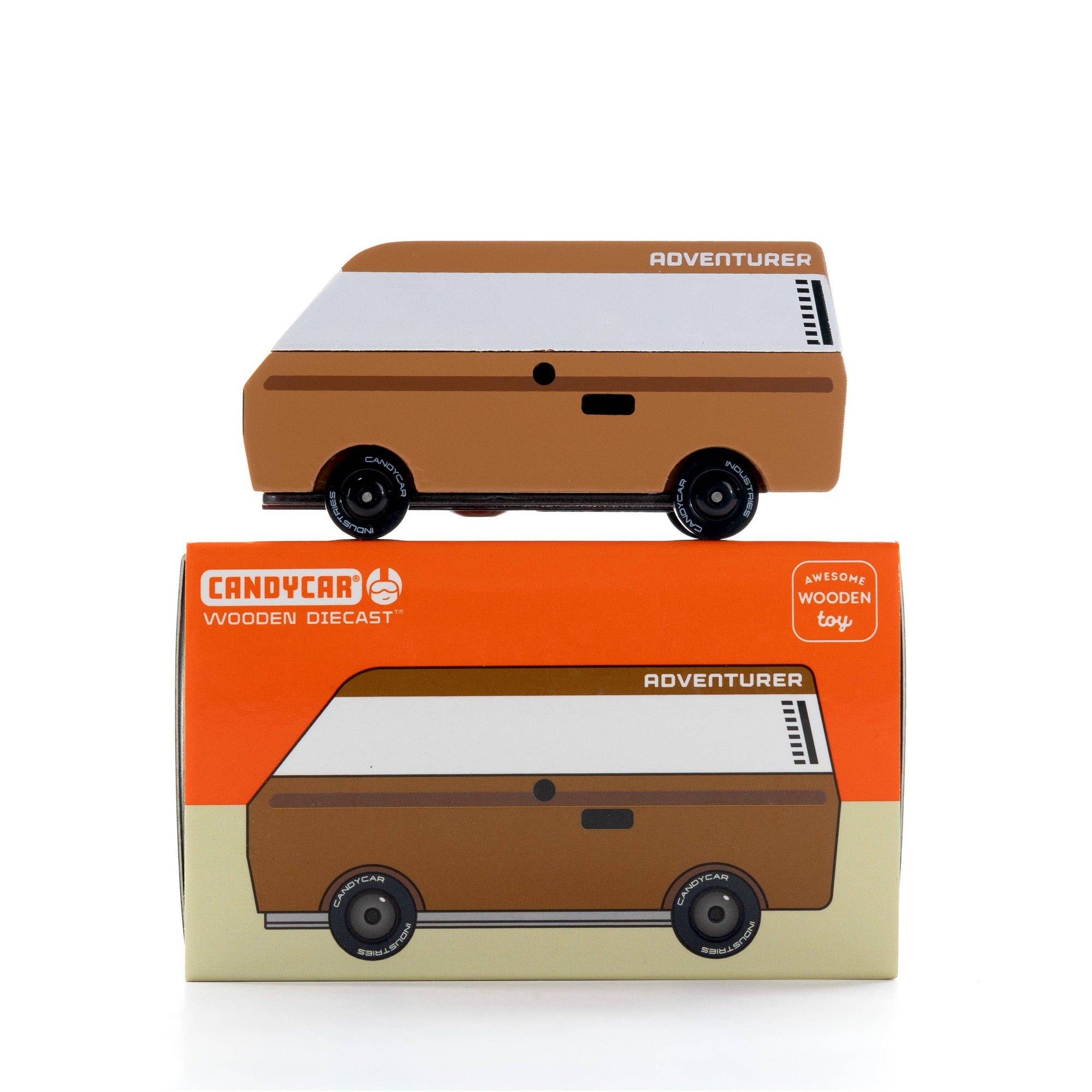 Model of a camper van with its packaging on a white background
