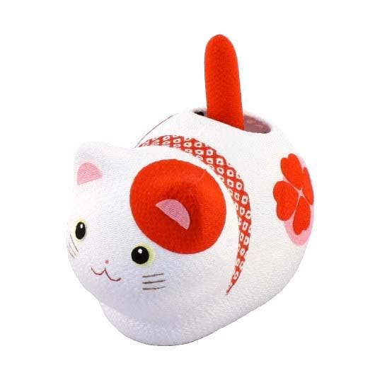 Solar Powered Fengsui Cat Red