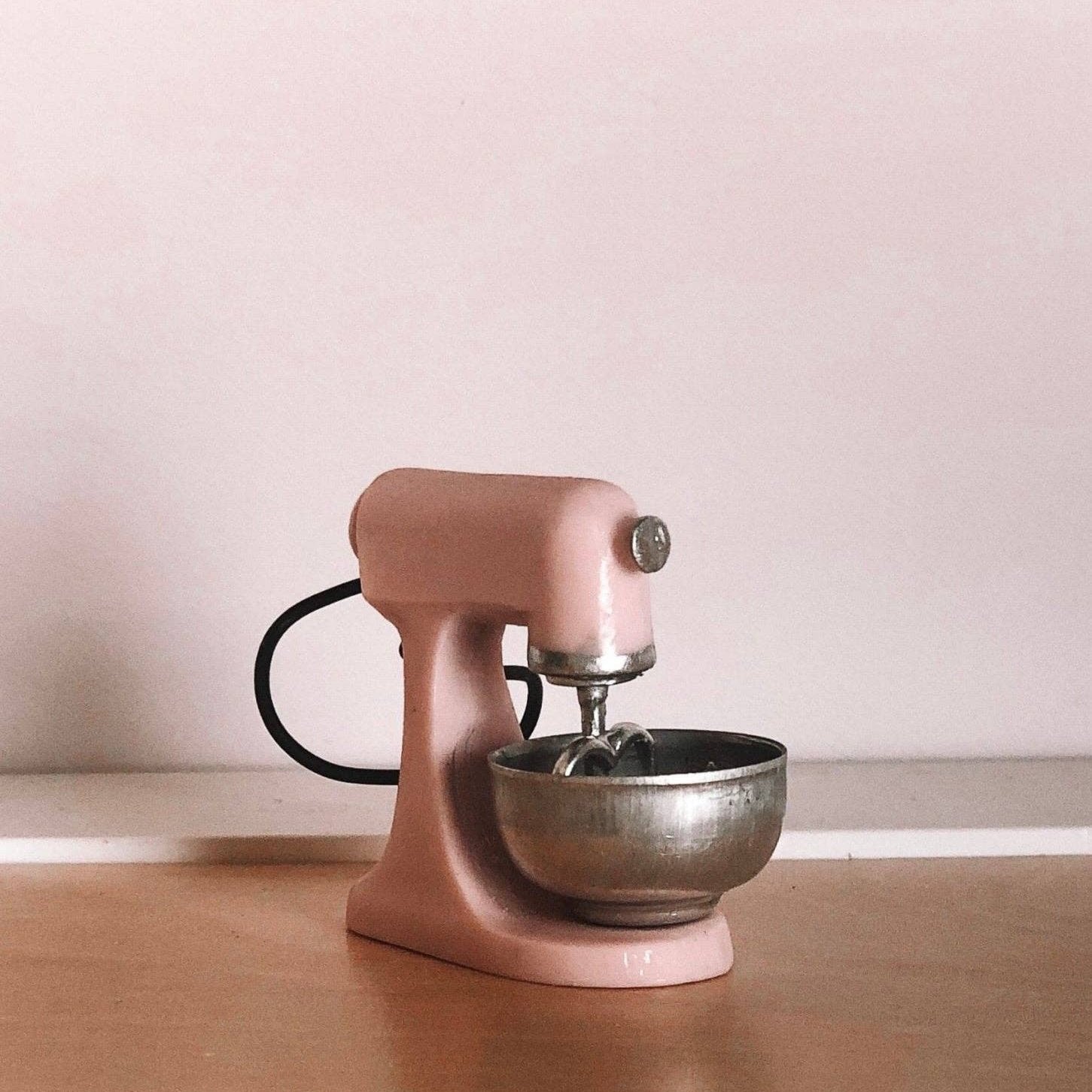 Dollhouse Kitchen Stand Mixer - Pink