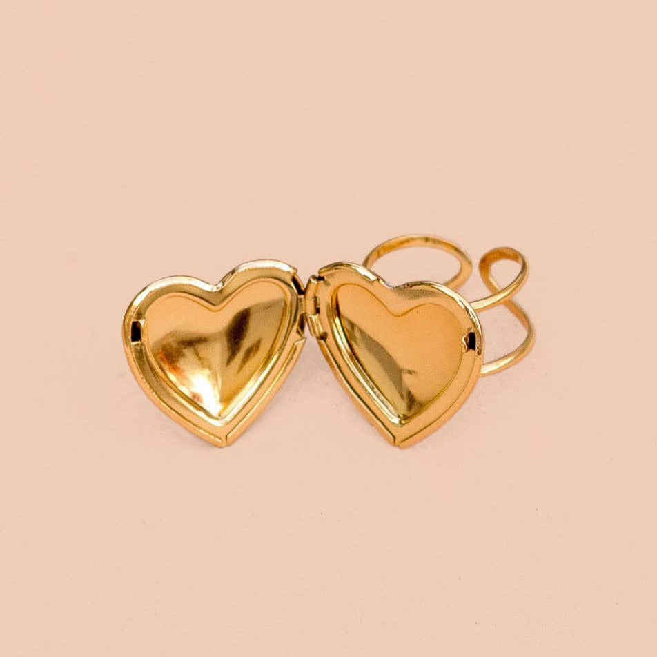 Locket Up heart Ring - 18k Gold Plated