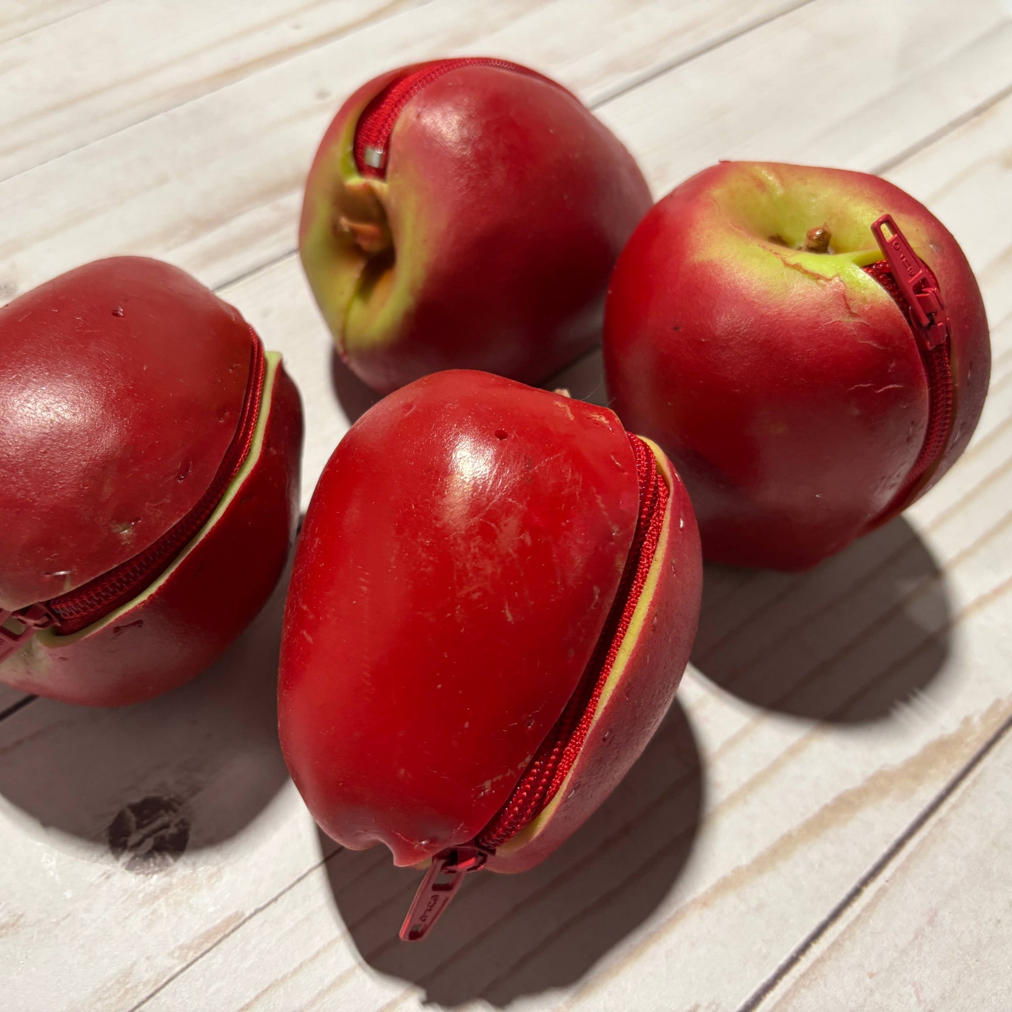 Coin Purse Apple