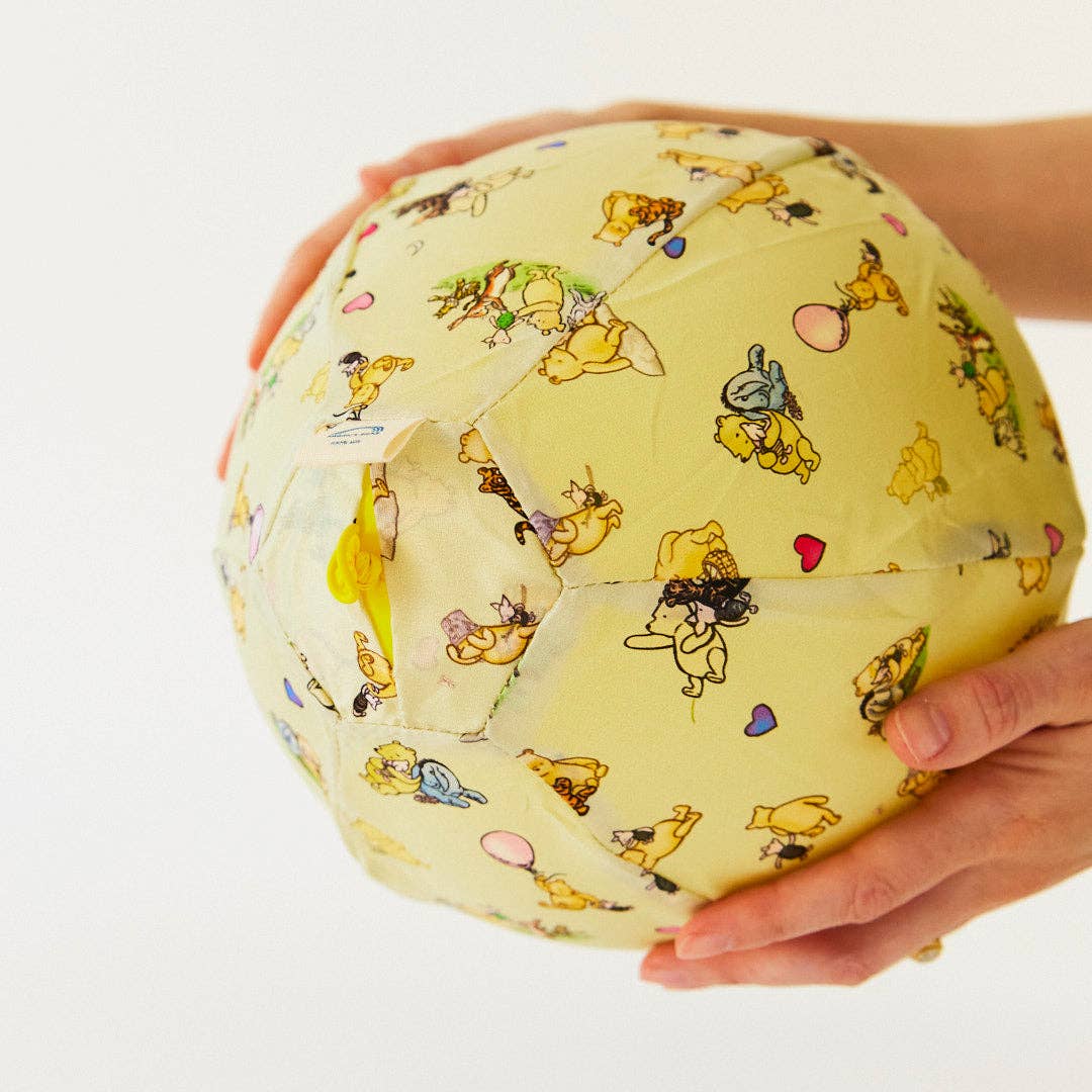 Winnie-the-Pooh Balloon Ball