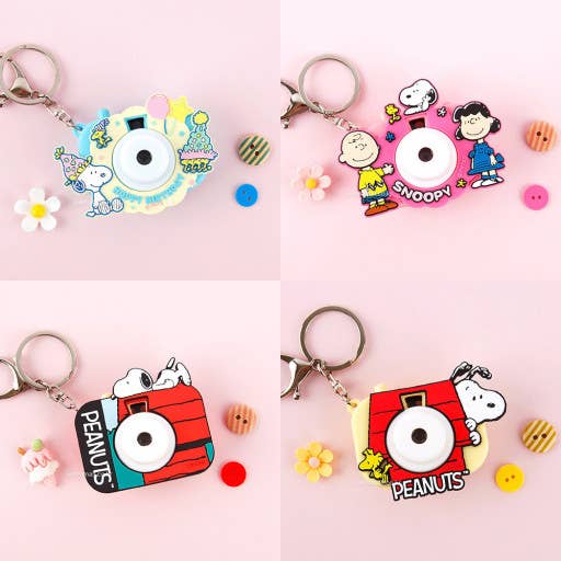 Peanuts Snoopy Camera shape Projector Key Chain