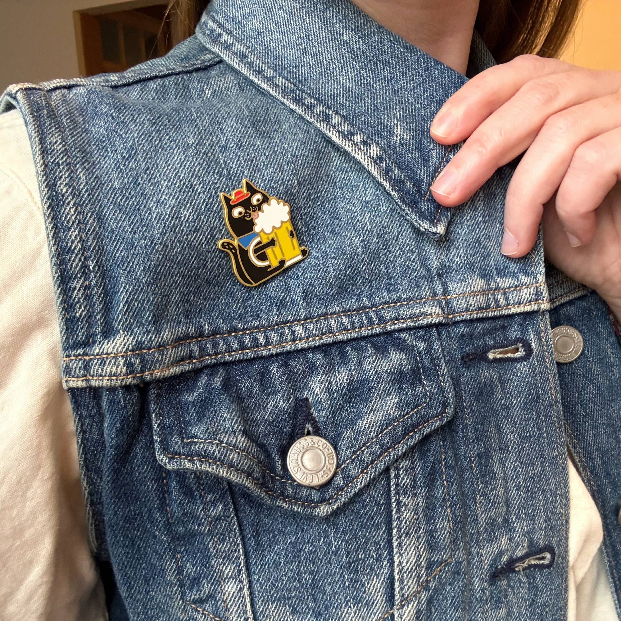 Beer Mug Cat Enamel Pin