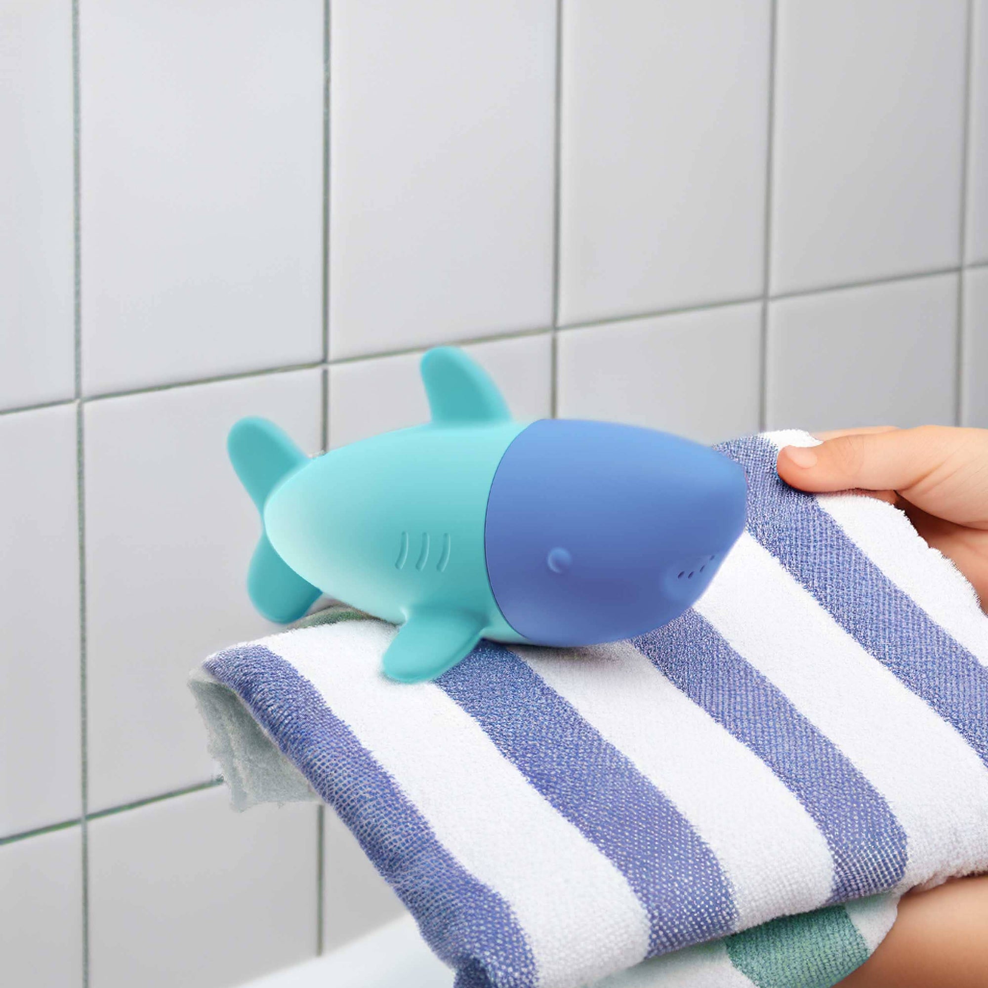 Quut Squeezi -Shark