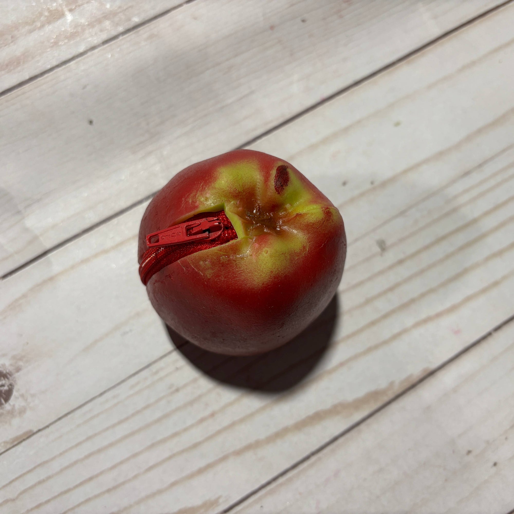 Coin Purse Apple