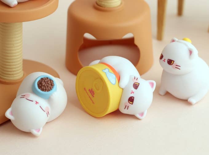 Hello, Mr. Nabi Cat -Collectable Random Figure Ver.3
