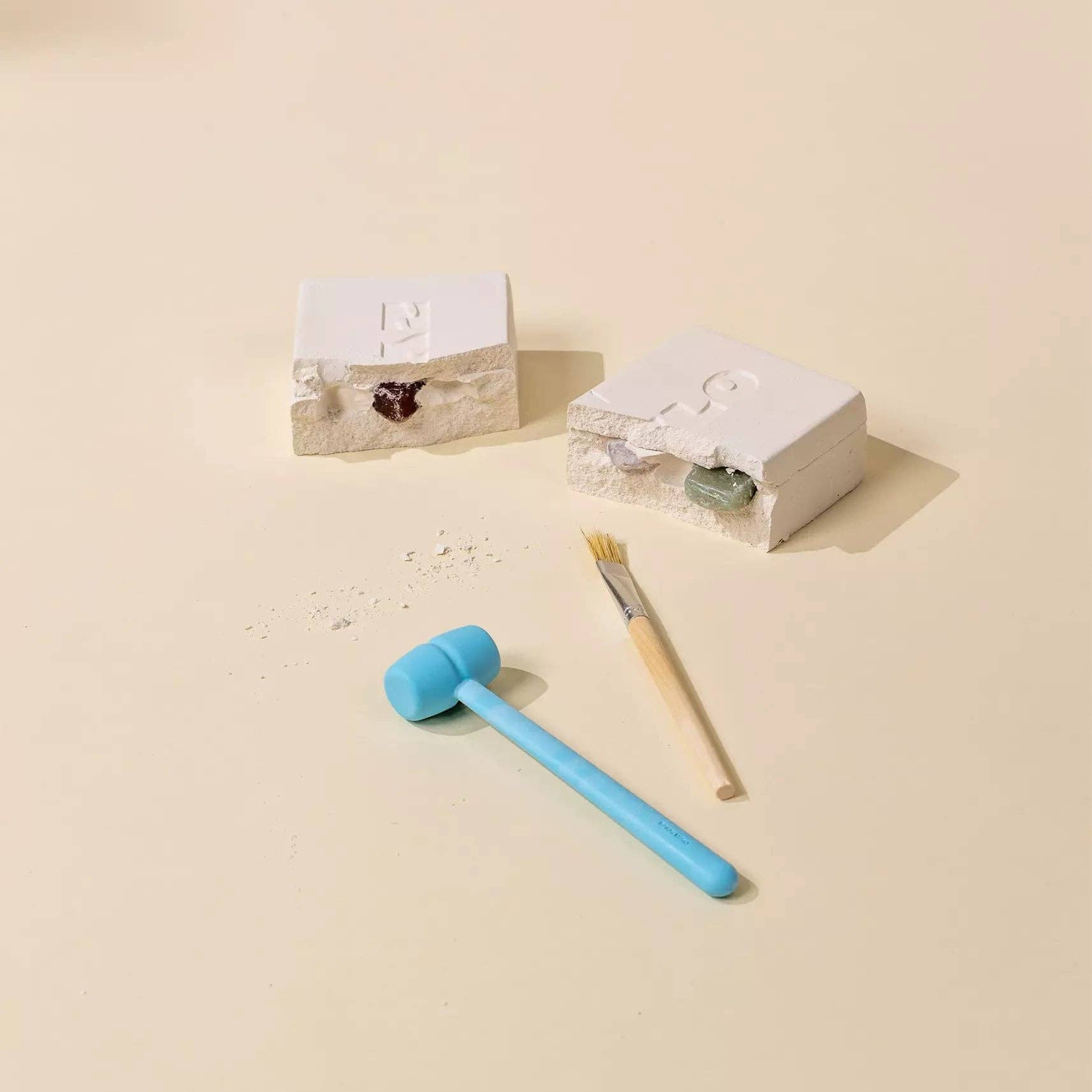 Gemstones & Fossil Geoligical Excavation Set