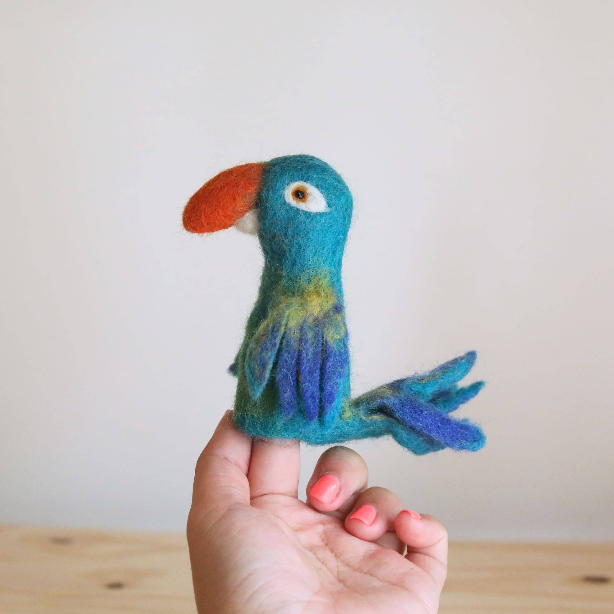Parrot Finger Puppet