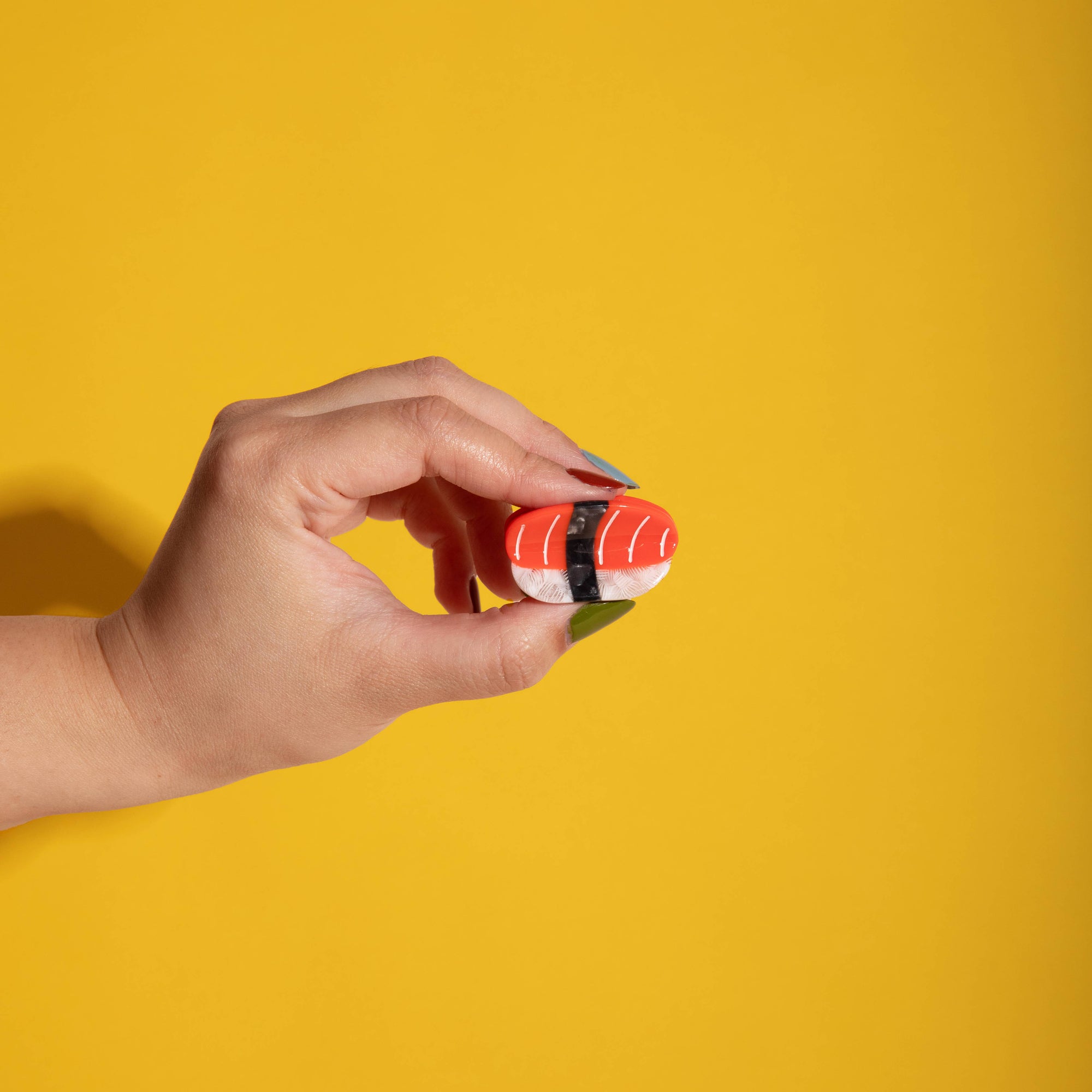 MAGURO - Mini Hair Claw