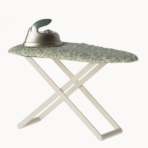 Iron and Ironing Board for mouse