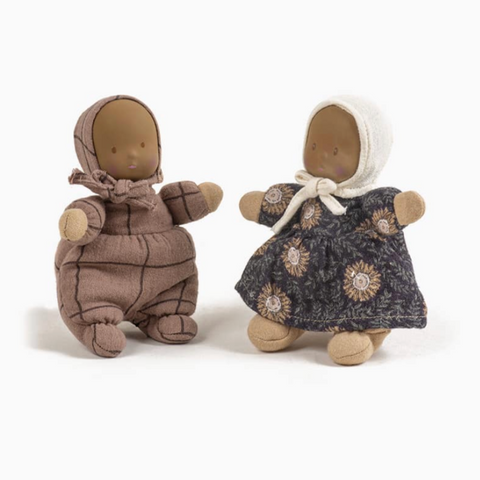 Les Loupiots – Marguerite Réglisse or Boy in Chocolate Tiles