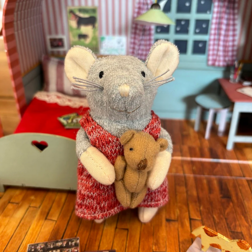 Mouse Mansion To Go - Kid's Room