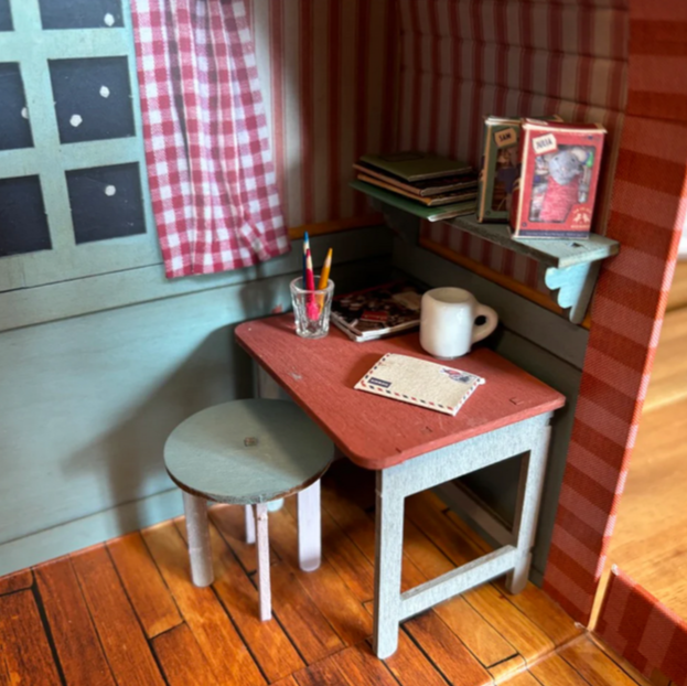Mouse Mansion To Go - Kid's Room