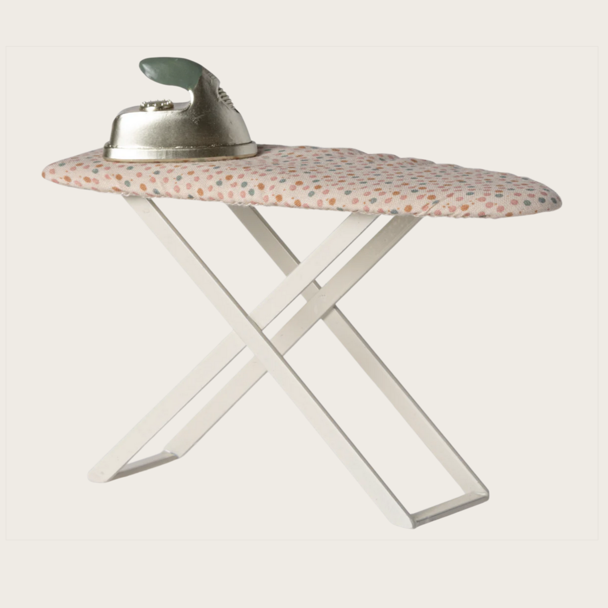 Iron and Ironing Board for mouse