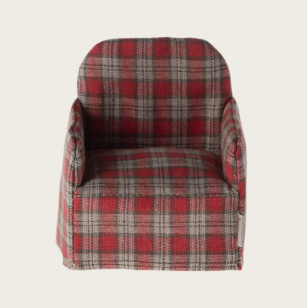 Chair for Mouse - red checker