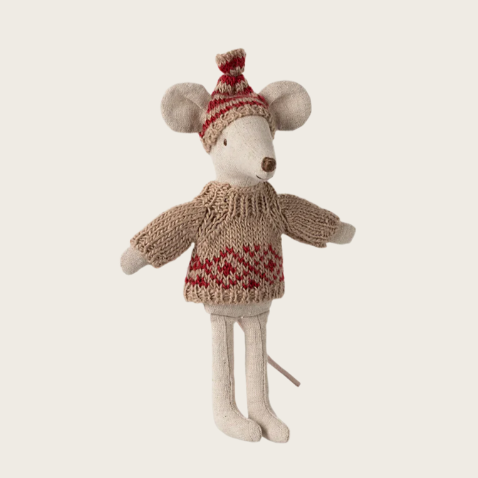 Knitted sweater and hat - Mum mouse