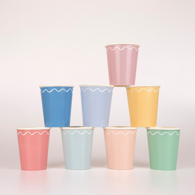 Mixed Wavy Line Cups (8pk)