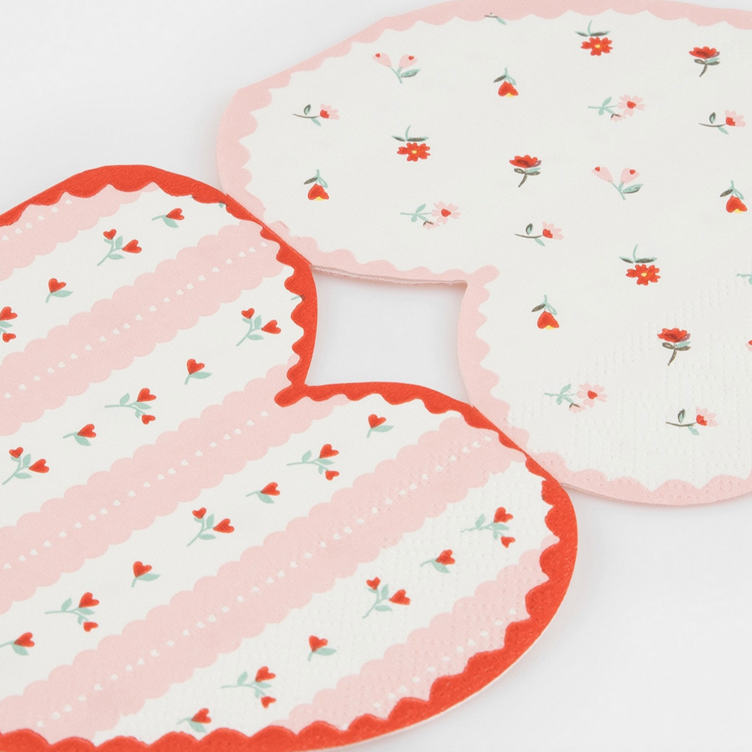 Vintage Rose Heart Napkins (x16)