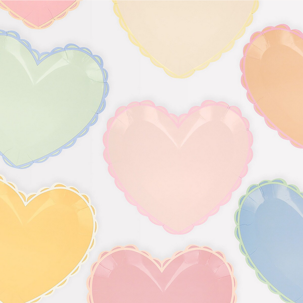 Pastel Heart Large Plates (x8)