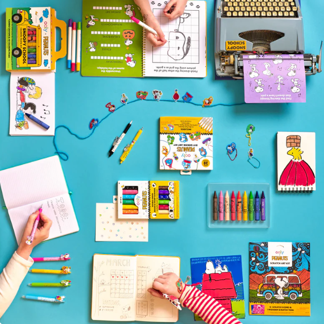 OOLY x Peanuts DIY Shrink Art Kit