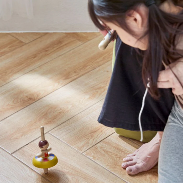 BALLET SPINNING TOP