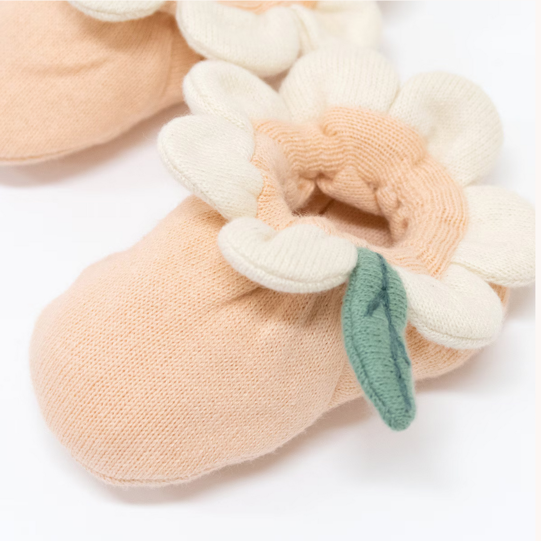 Organic Peach Daisy Baby Booties