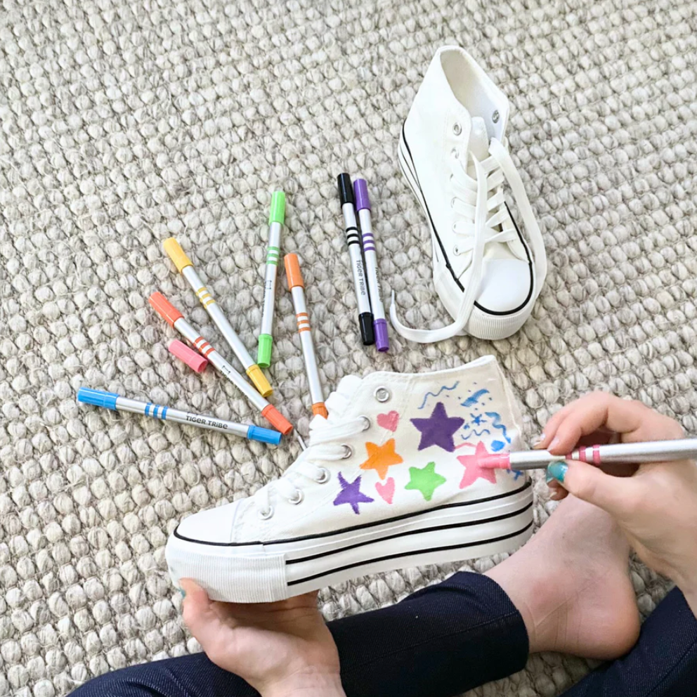 Dual Tip Paint Pens