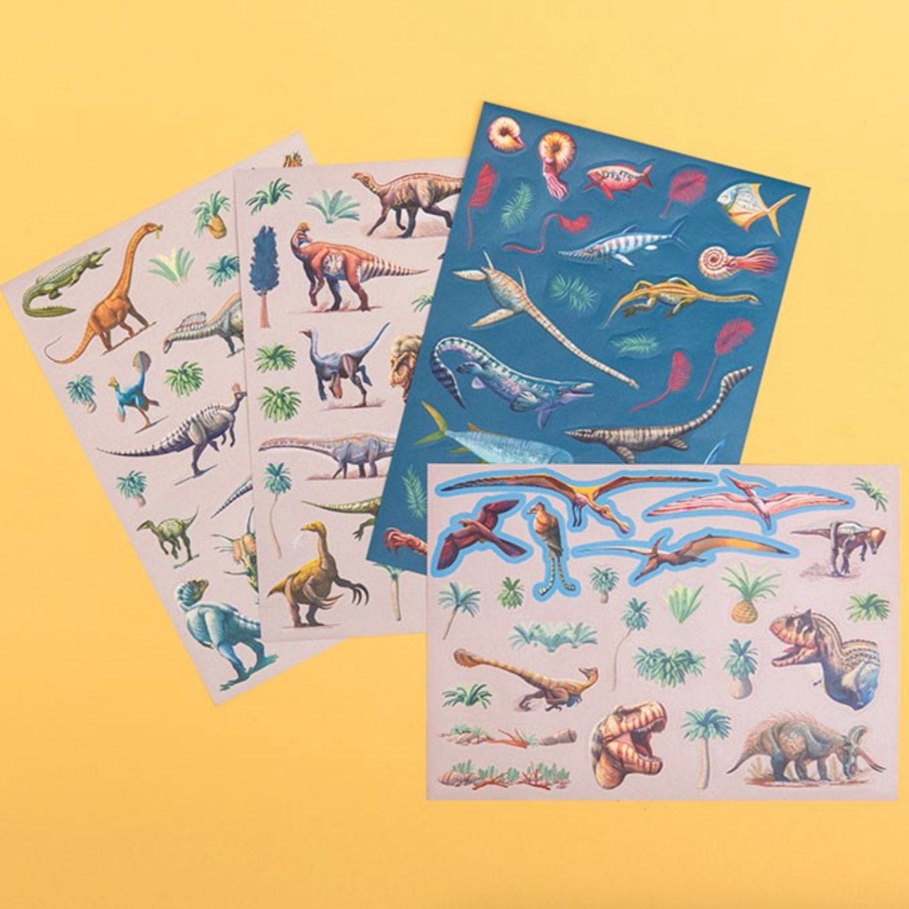 Dinos Stickers (100 removable stickers)
