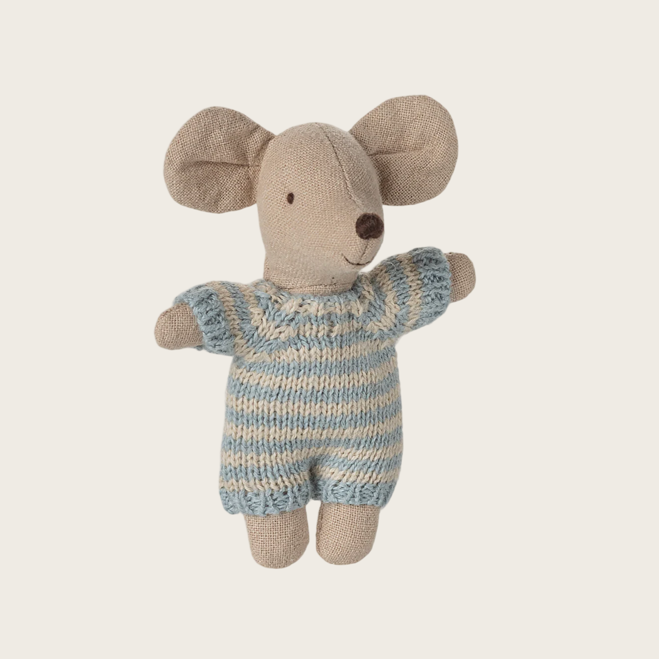 Stuffed toy mouse in a sweater 