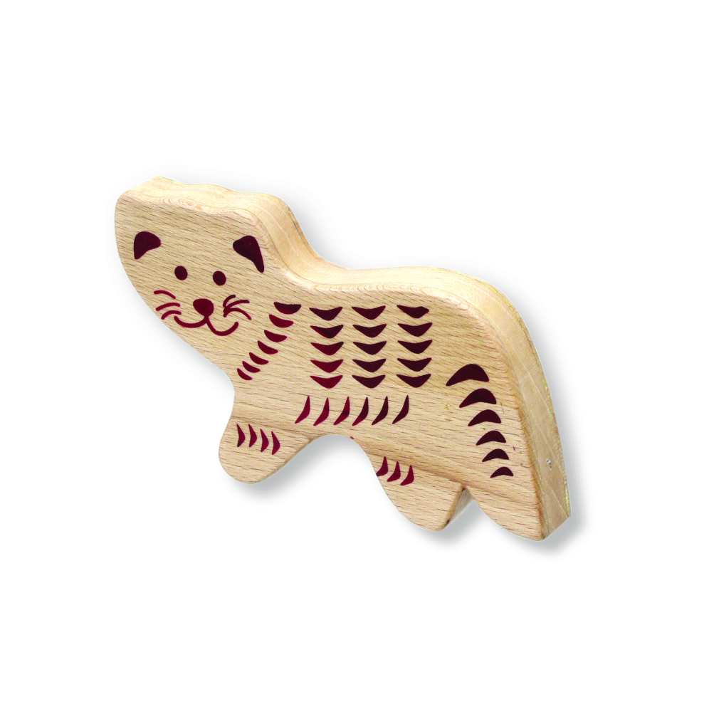 Wooden cat-shaped shaker on a product listing page with price and quantity options.