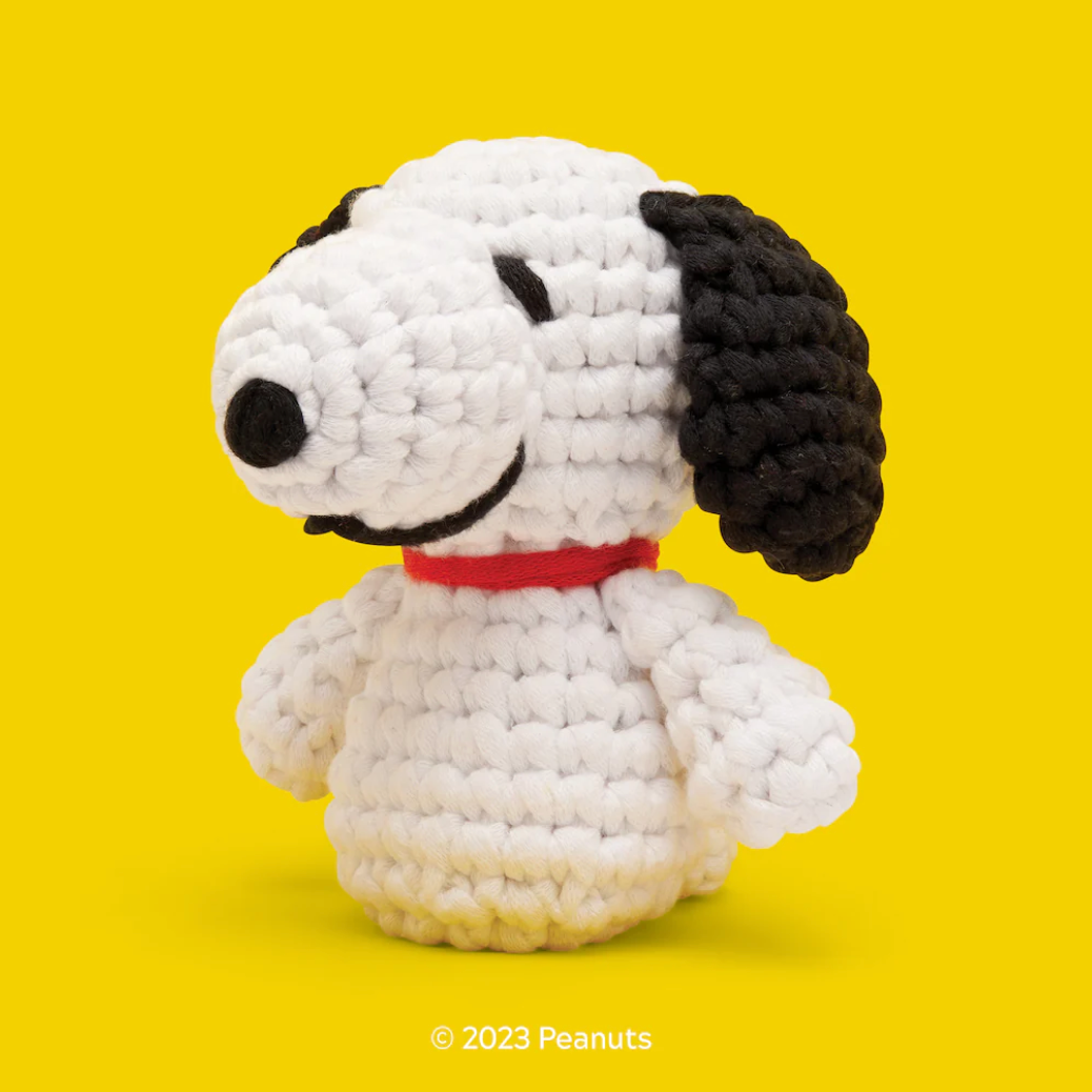 Snoopy Crochet Kit