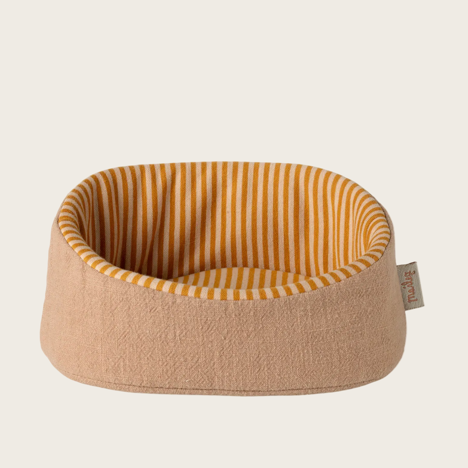 Pet bed with striped interior 
