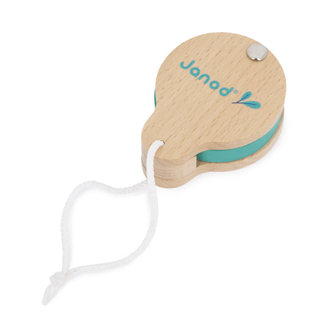 Wooden magnifier case with a rope, branded 'Janod', on a white background
