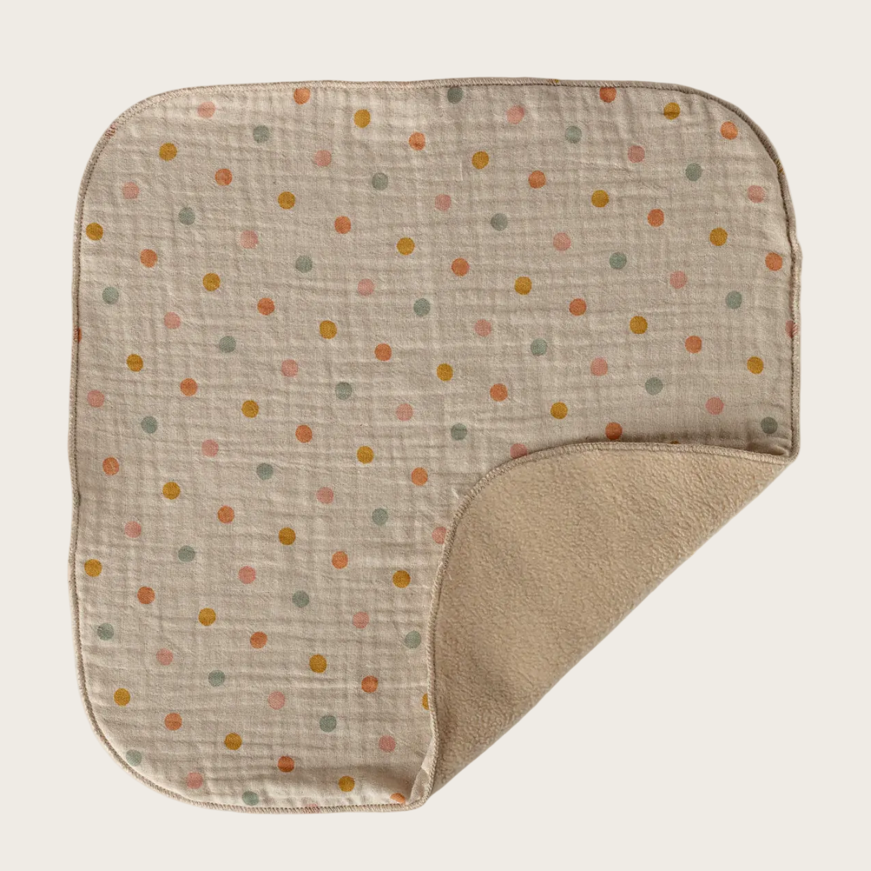 Product page of a polka dot blanket